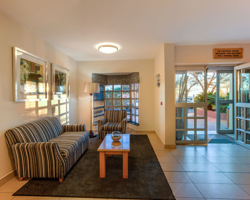 Road Lodge רסטנבורג מראה חיצוני תמונה